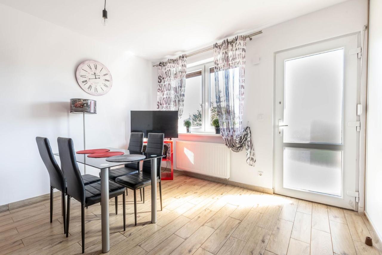 Apartamento Zakatki Swiata Poznan Exterior foto