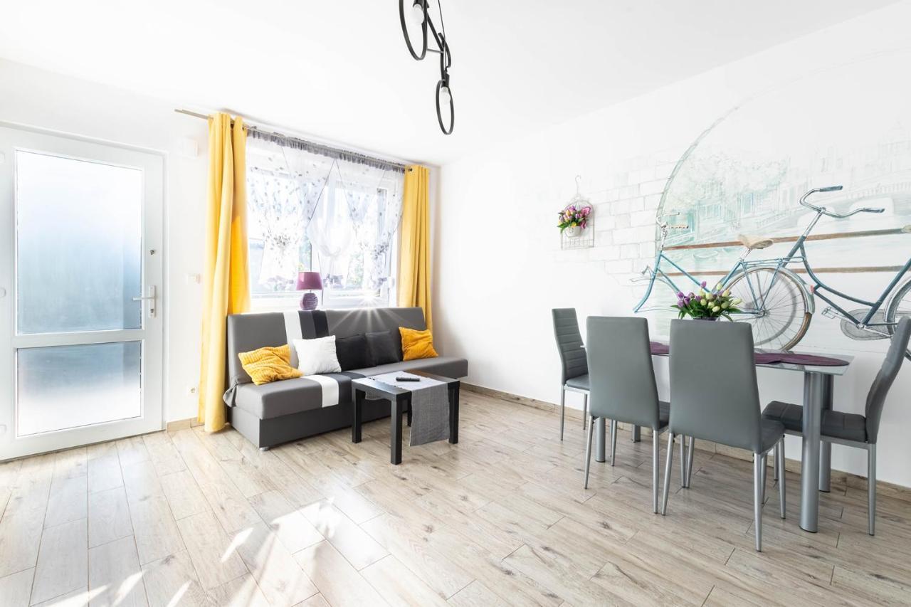 Apartamento Zakatki Swiata Poznan Exterior foto